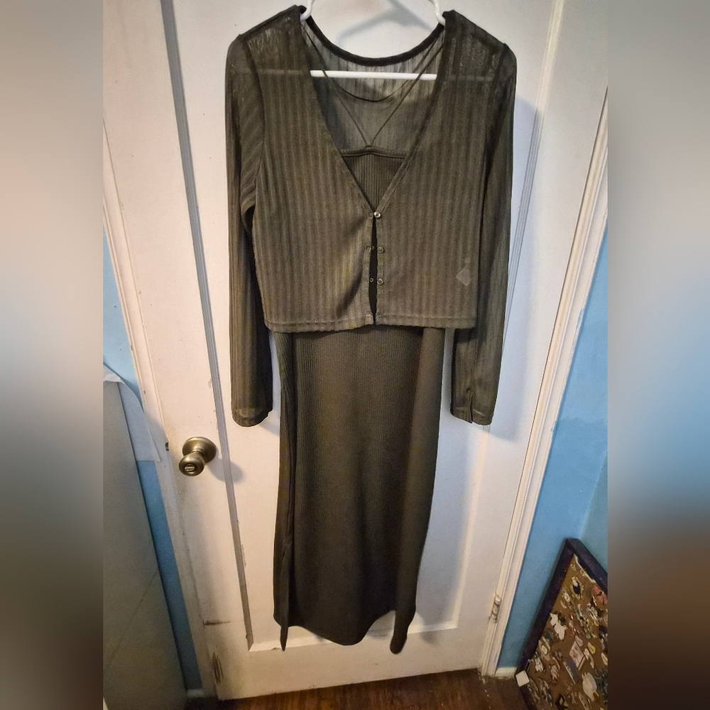 GU XL Ribbed Two-Piece Olive Green Dress Set